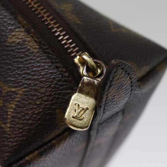 LOUIS VUITTON Monogram Trousse Demi Ronde Cosmetic Pouch M47520 LV Auth 76931 - Picture 8 of 16